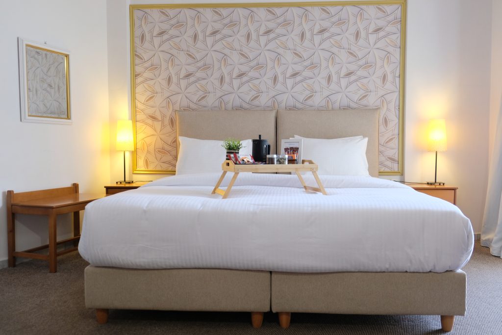 Spacious self-catering studio with king sized bed which can be adapted to two single beds.